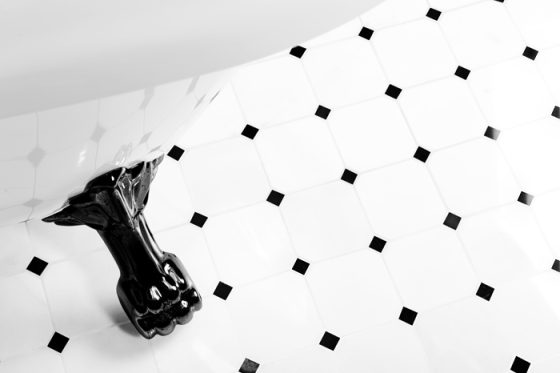 Mozaiki jako sztuka użytkowa – jak dobrać idealne wzory i materiały do swojego wnętrza?